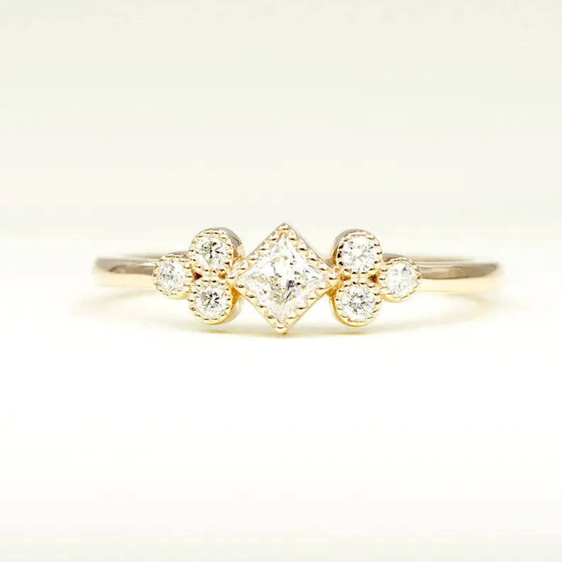 14K PRINCESS CUT DIAMOND CLUSTER RING