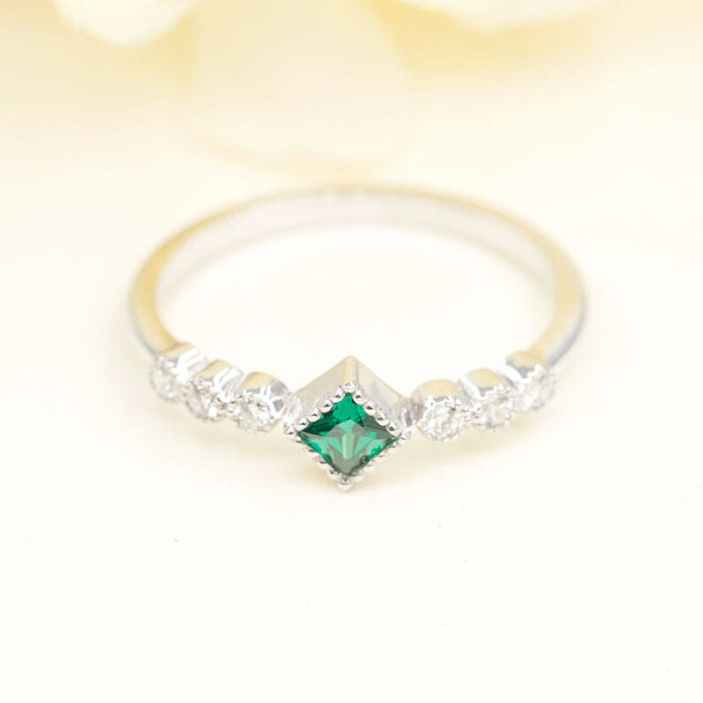 14K PRINCESS EMERALD DIAMOND RING