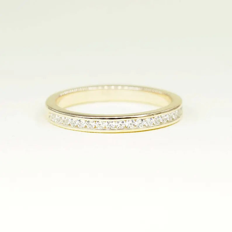 14K 0.24CT DIAMOND CHANNEL BAND