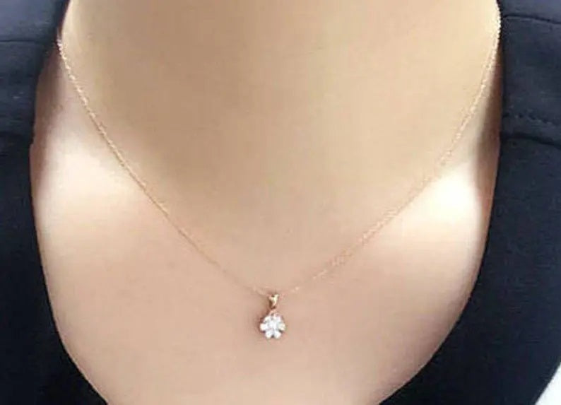 14K 0.25CT DIAMOND CLUSTER FLOWER NECKLACE