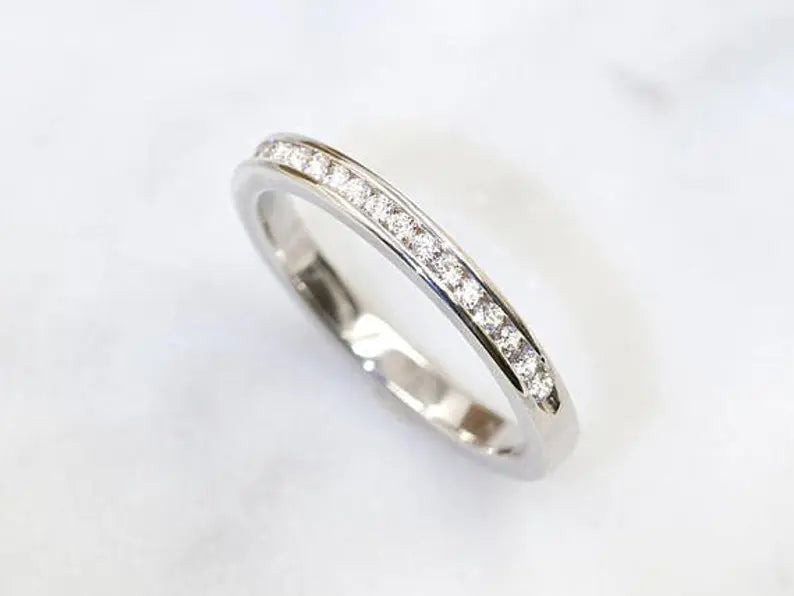 14K 0.28CT DIAMOND CHANNEL BAND