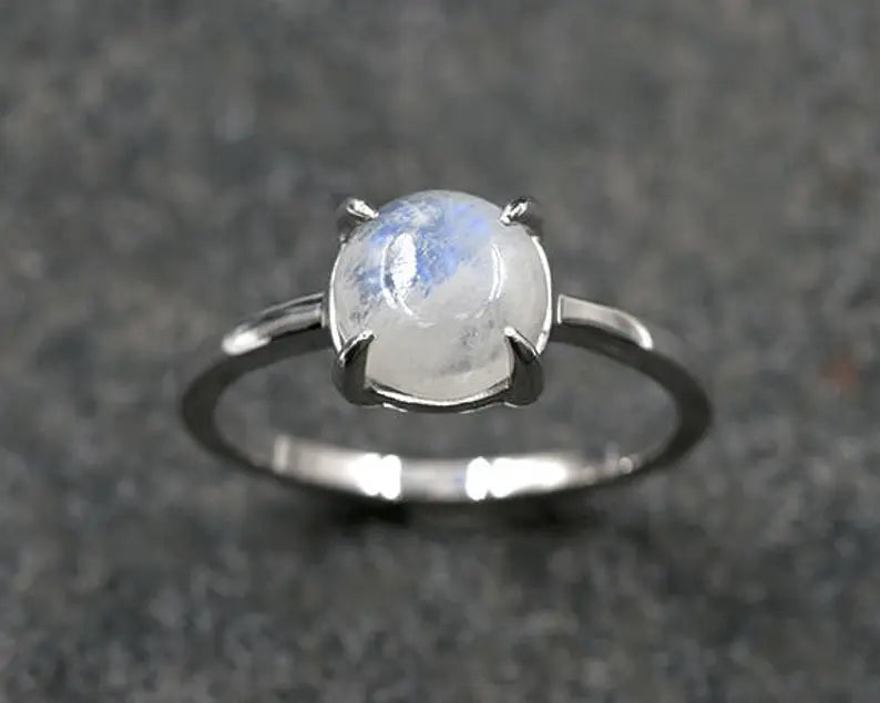 14K 2.5CT MOONSTONE SOLITAIRE RING