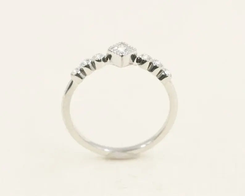 14K 0.12CT PRINCESS CUT DIAMOND BEZEL MILGRAIN RING