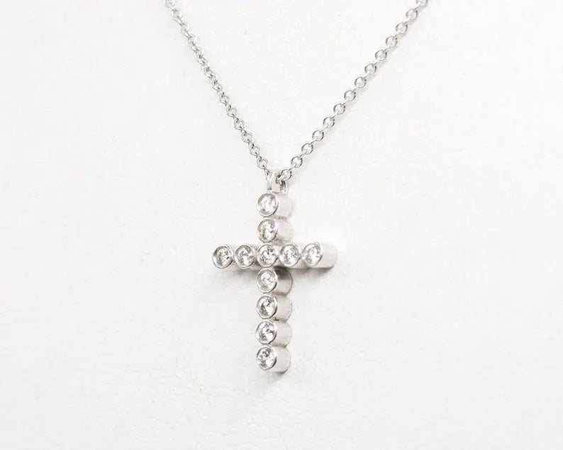 14K 0.24CT DIAMOND CROSS NECKLACE