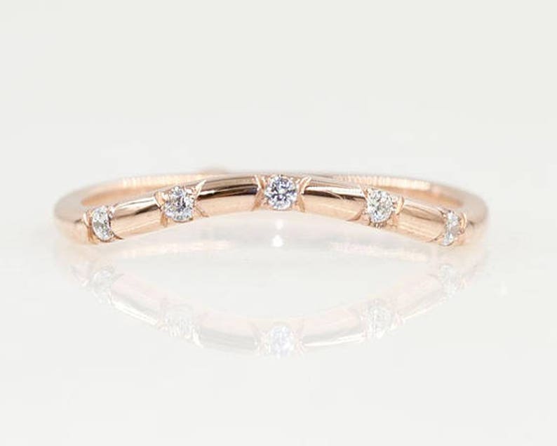 14K 0.8CT DIAMOND CURVED BAND