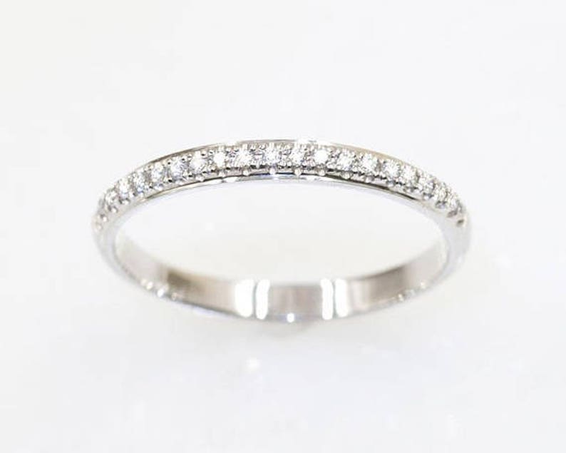 14K 0.15CT DIAMOND BAND