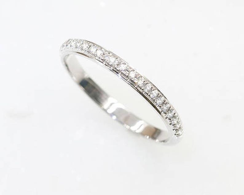 14K 0.15CT DIAMOND BAND