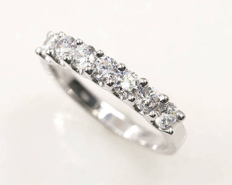 14K 0.65CT DIAMOND BAND