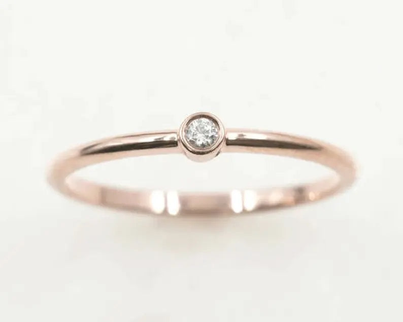 14K 0.035CT DIAMOND BEZEL SOLITAIRE RING