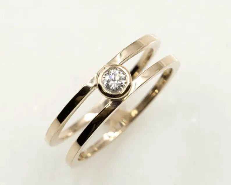 14K DIAMOND BEZEL GUARD RING