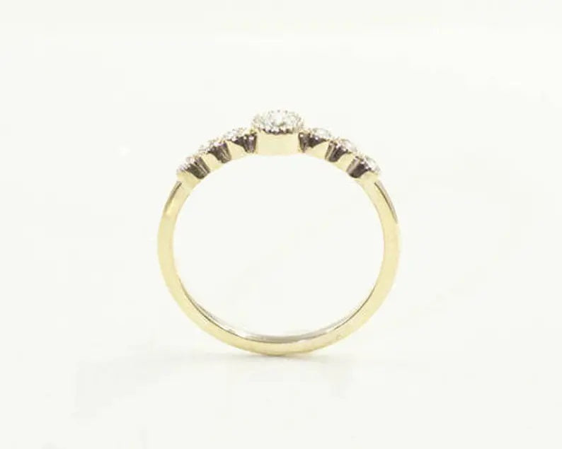 14K 7 DIAMOND BEZEL MILGRAIN RING