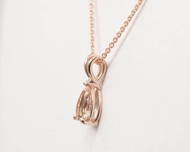 14K PEAR MORGANITE SOLITAIRE NECKLACE