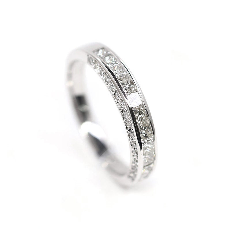 14K PRINCESS CUT DIAMOND CHANNEL BAND