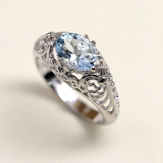 14K OVAL AQUAMARINE VINTAGE STYLE RING