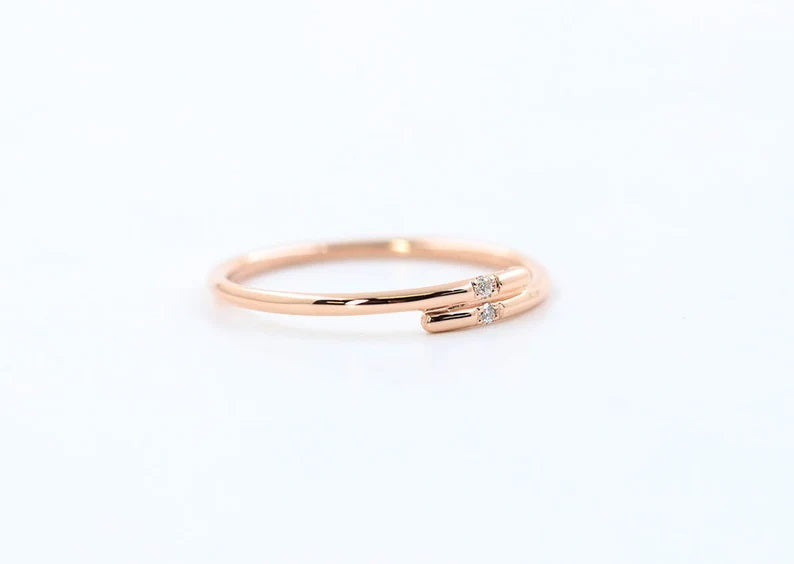 14K 2 DIAMOND OVERLAP BAND