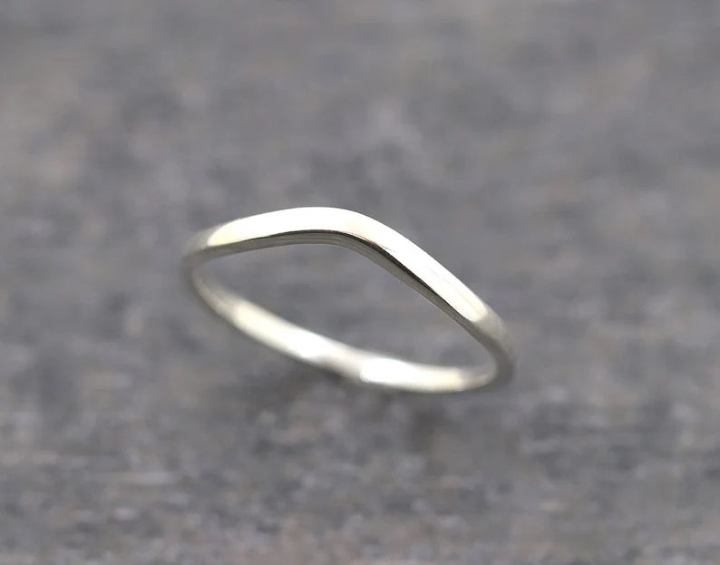 14K CURVED BAND