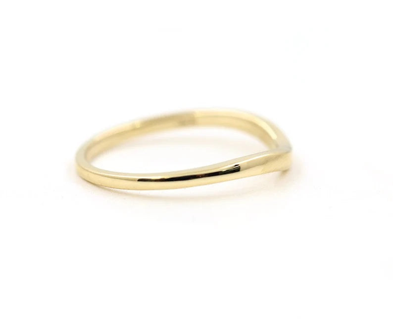 14K CURVED BAND