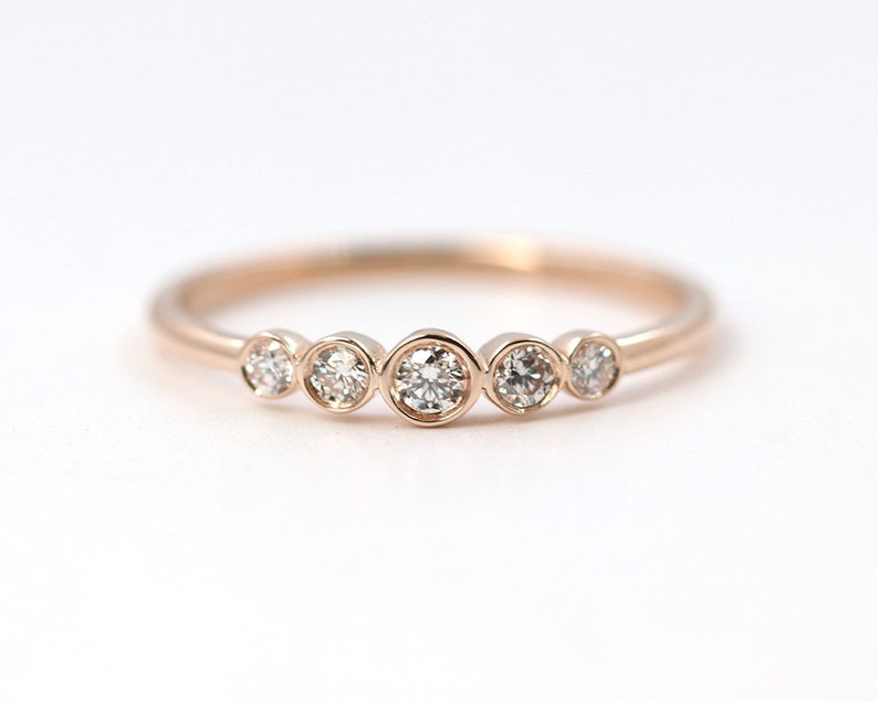 14K 0.18CT DIAMOND BEZEL BAND