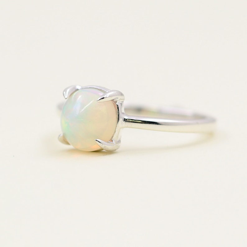 14K OPAL SOLITAIRE RING