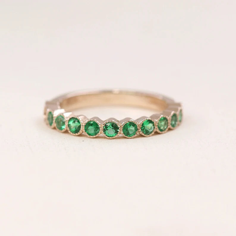 14K EMERALD BEZEL MILGRAIN BAND