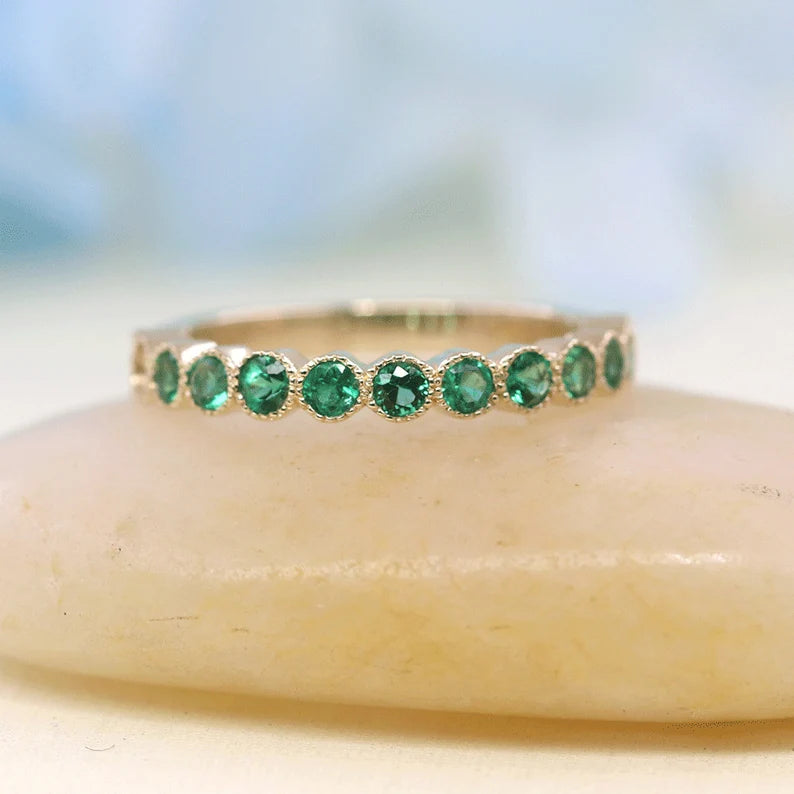 14K EMERALD BEZEL MILGRAIN BAND