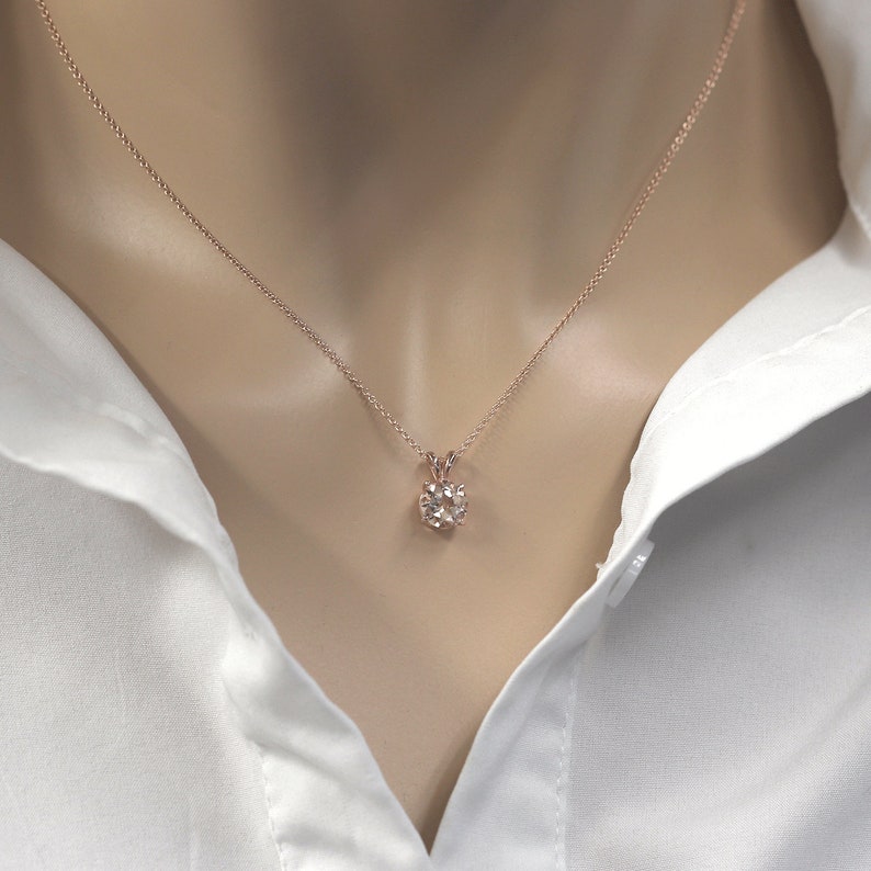 14K 1.3CT MORGANITE SOLITARIE NECKLACE