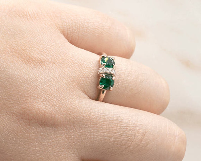 14K ROUND LAB EMERALD DIAMOND RING