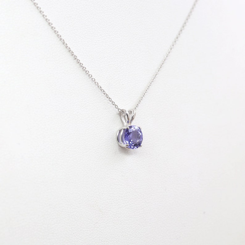 14K 1.3CT TANZANITE SOLITAIRE NECKLACE