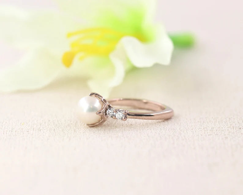 14K PEARL DIAMOND RING