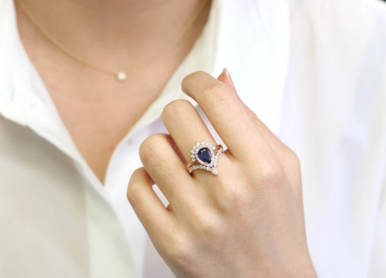 14K SAPPHIRE DIAMOND HALO CHEVRON RING