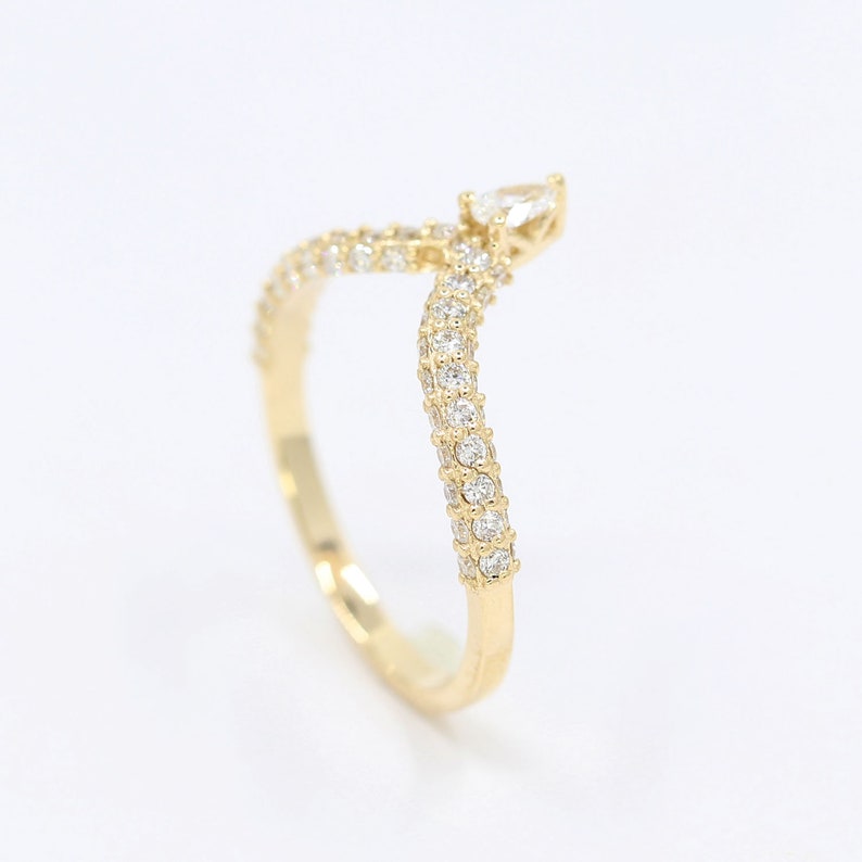 14K PEAR DIAMOND 3 ROW CHEVRON BAND