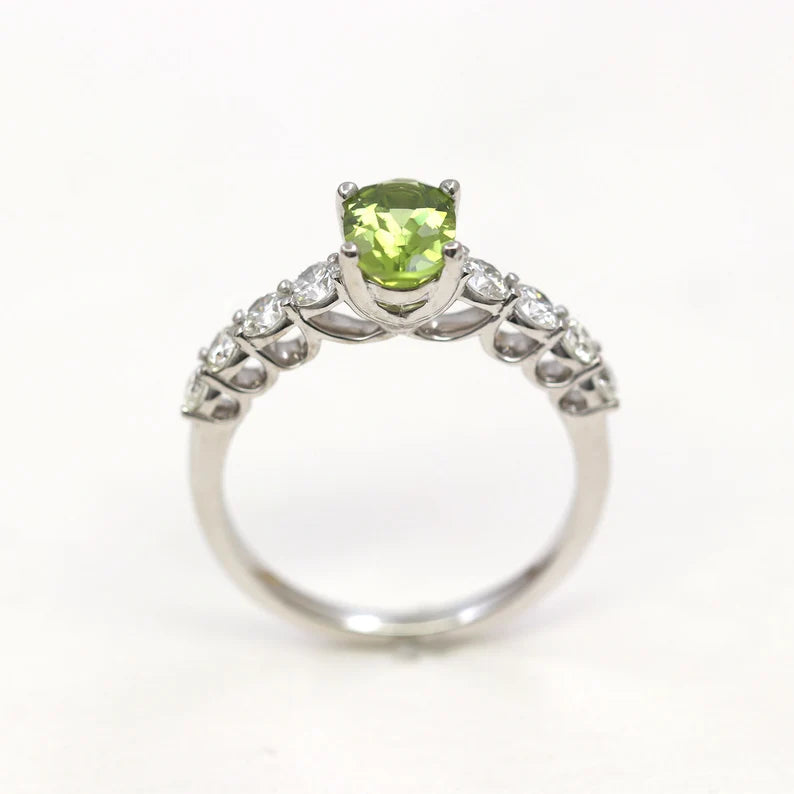 14K OVAL PERIDOT DIAMOND RING