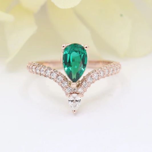 14K LAB EMERALD DIAMOND CHEVRON RING