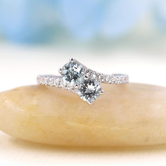 14K AQUAMARINE DIAMOND OVERLAP RING