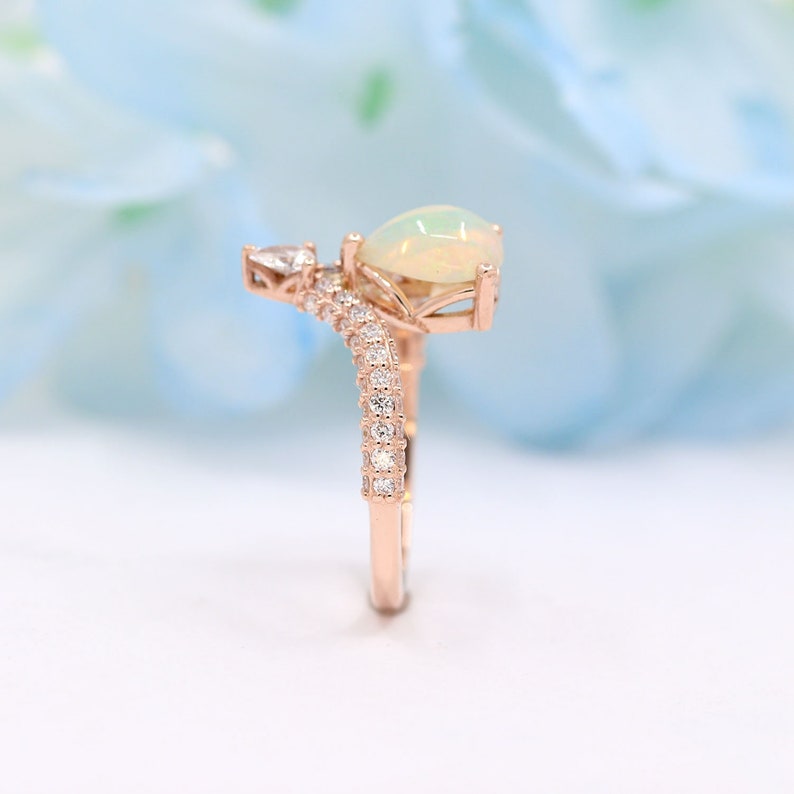 14K PEAR OPAL DIAMOND CHEVRON RING