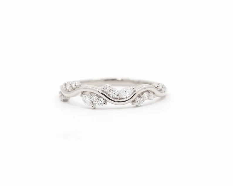 14K 0.28CT DIAMOND CURVED LEAF BAND