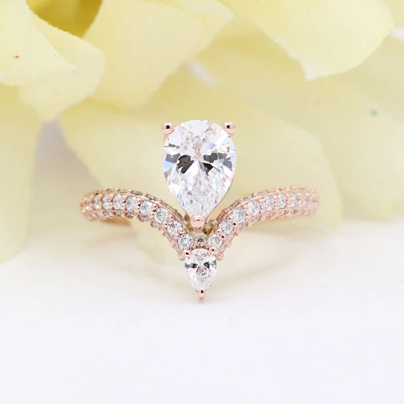 14K PEAR MOISSANITE DIAMOND CHEVRON RING