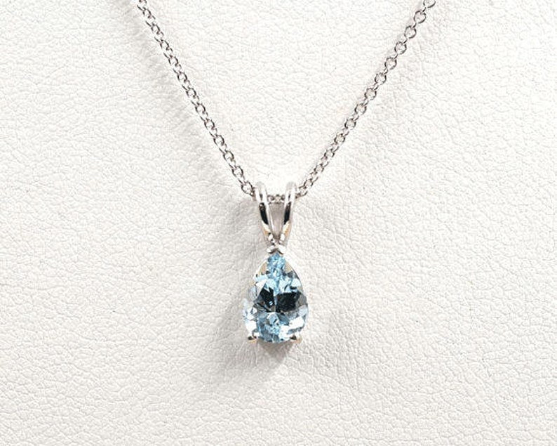 14K PEAR AQUAMARINE SOLITAIRE NECKLACE