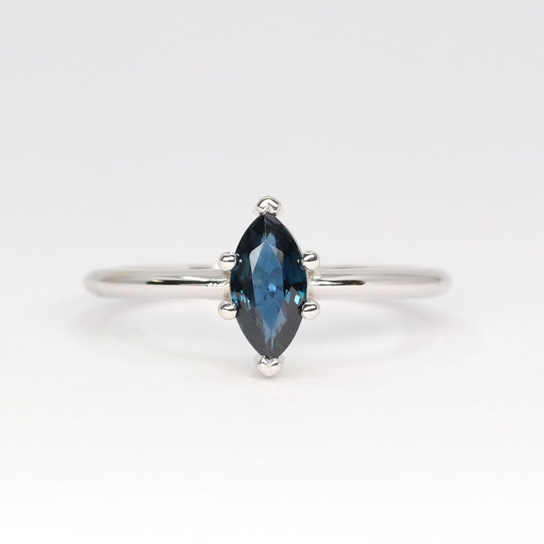 14K MARQUISE SAPPHIRE SOLITAIRE RING