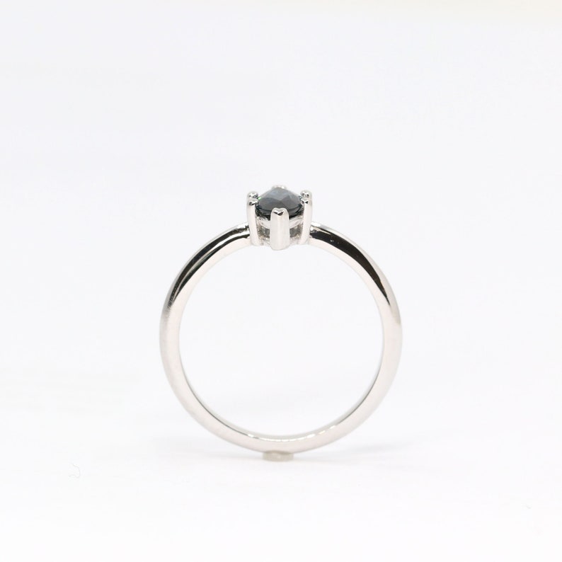 14K MARQUISE SAPPHIRE SOLITAIRE RING