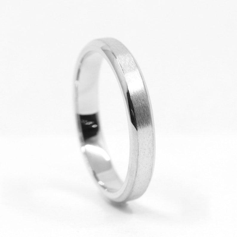 14K 3MM EDGE SOFT FINISHED BAND