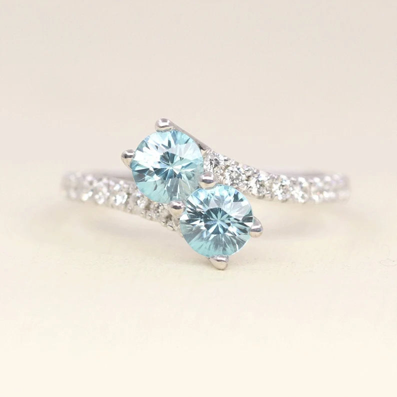 14K BLUE ZIRCON DIAMOND OVERLAP RING