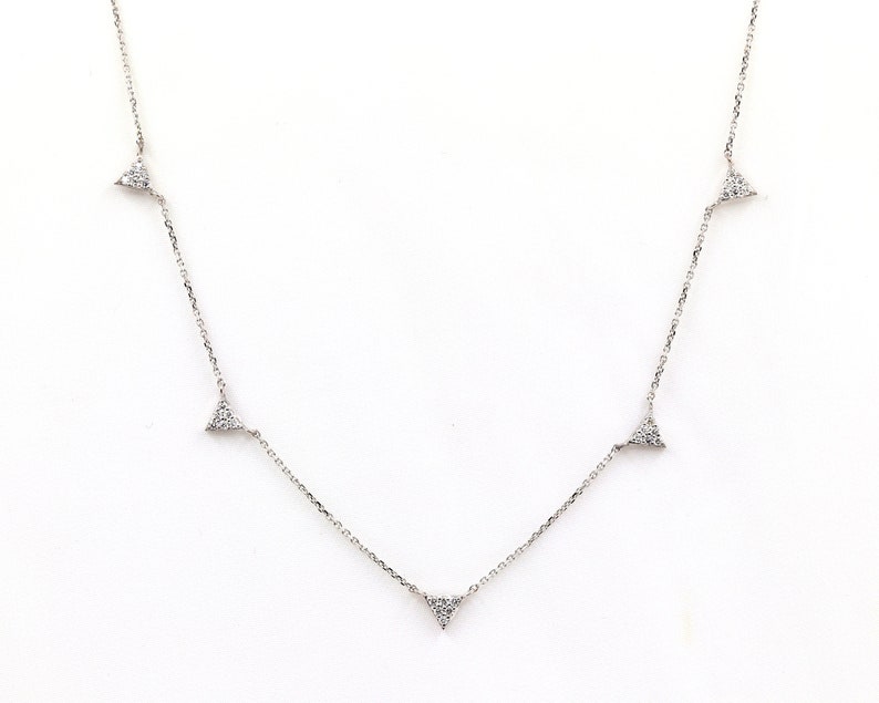 14K 5 DIAMOND TRIANGLE NECKLACE