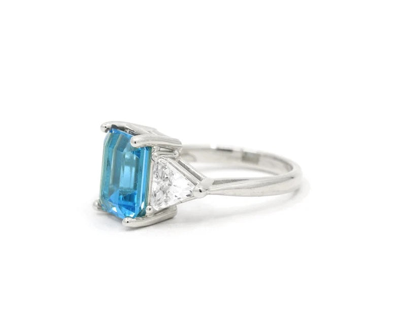 14K BLUE TOPAZ TRILLION CZ RING