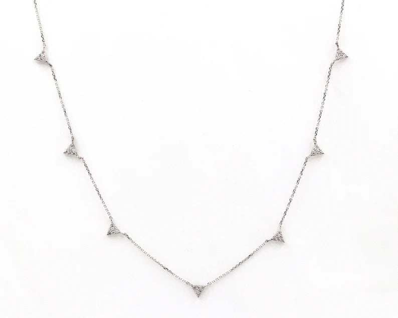 14K 7 DIAMOND TRIANGLE NECKLACE