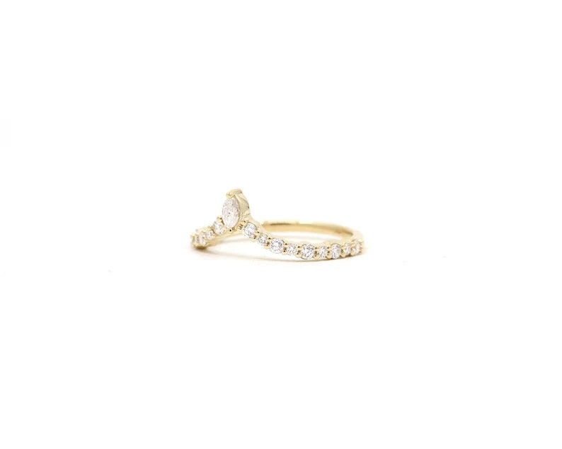 14K 0.45CT DIAMOND CHEVRON BAND