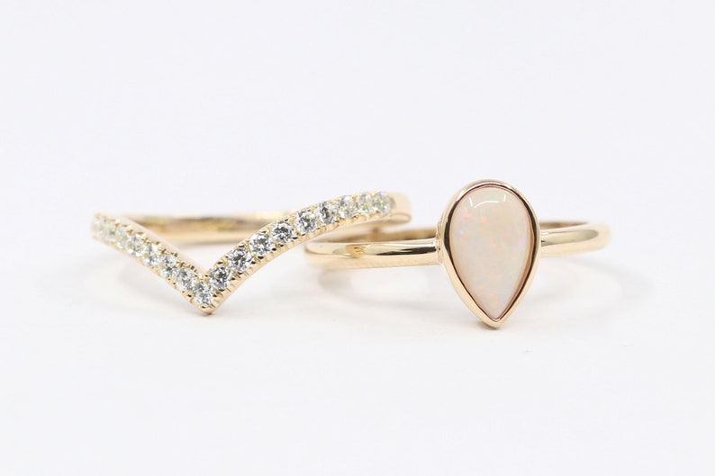 14K PEAR OPAL BEZEL RING DIAMOND CHEVRON BAND 2 RING SET