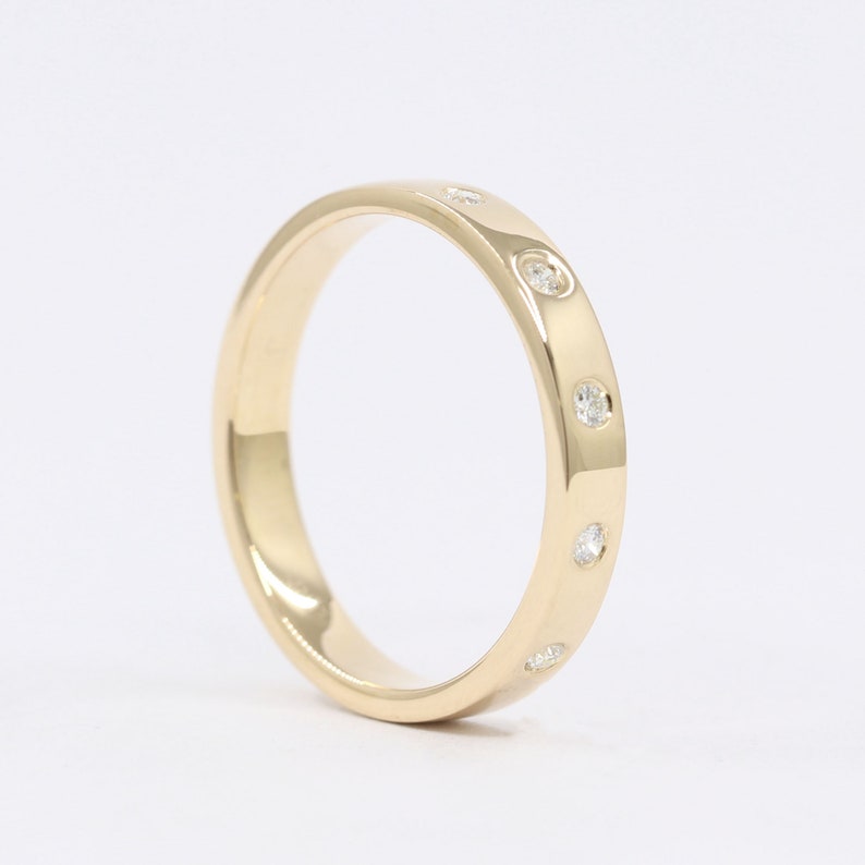 14K 5 DIAMOND BEZEL BAND