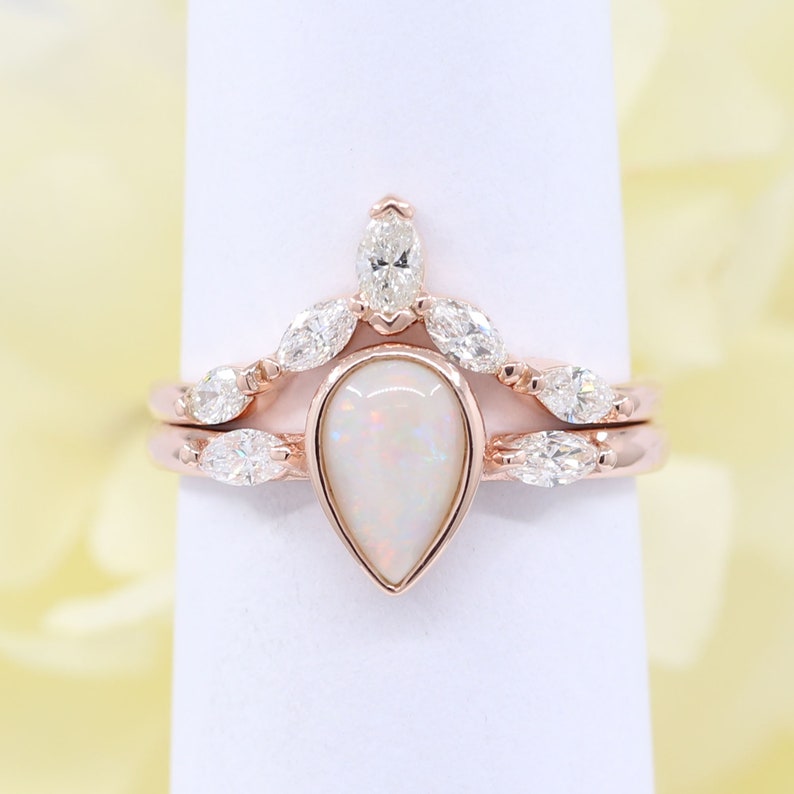 14K PEAR OPAL BEZEL RING MARQUISE DIAMOND CHEVRON BAND 2 RING SET