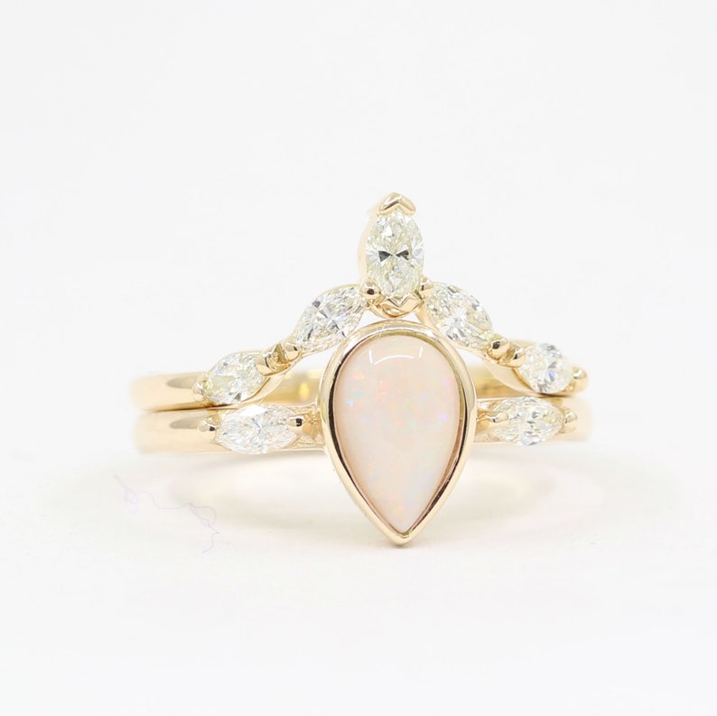 14K PEAR OPAL BEZEL RING MARQUISE DIAMOND CHEVRON BAND 2 RING SET